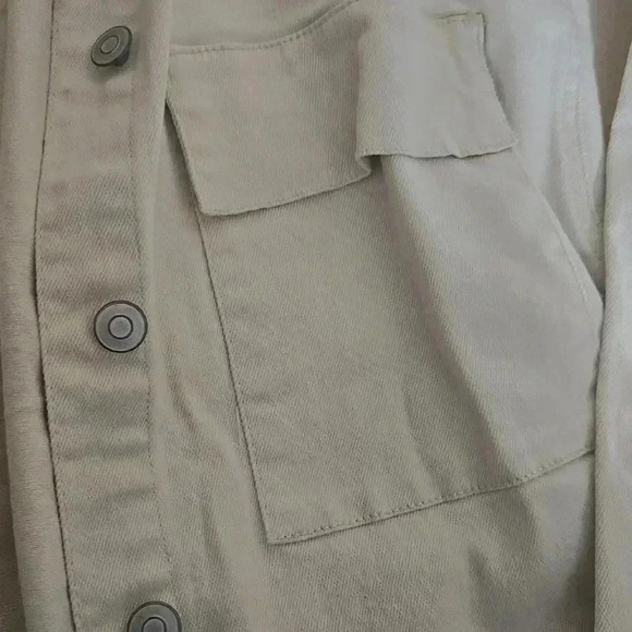 Celebrity Pink Cream Jacket - Picture 3 of 3